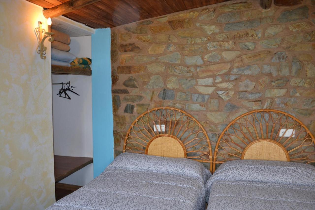 Albergue La Jarilla Plasenzuela المظهر الخارجي الصورة
