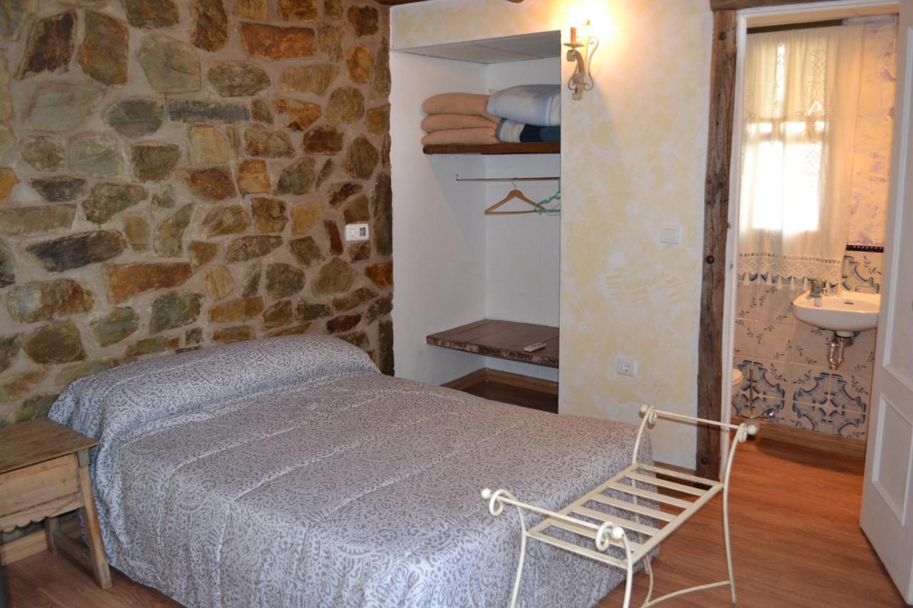Albergue La Jarilla Plasenzuela المظهر الخارجي الصورة
