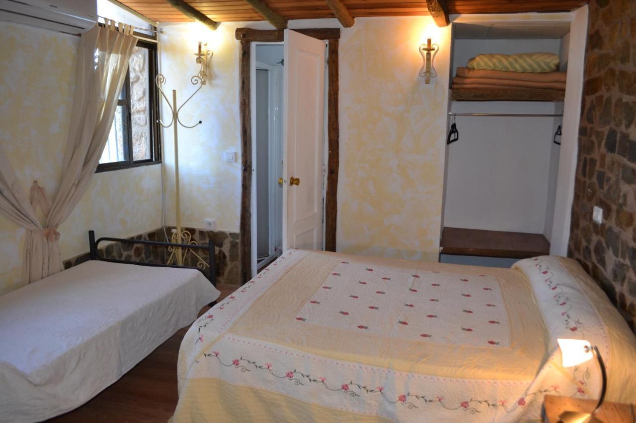 Albergue La Jarilla Plasenzuela المظهر الخارجي الصورة